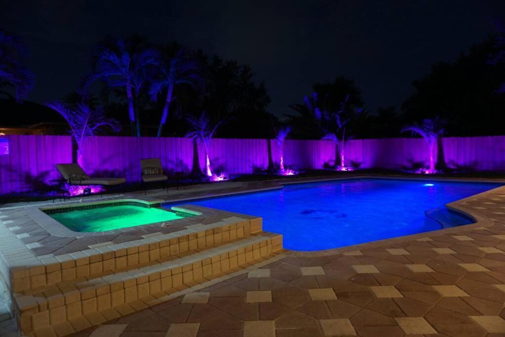 New Luxury Vacation Dream Rental- Sleeps 15! Miami Luaran gambar